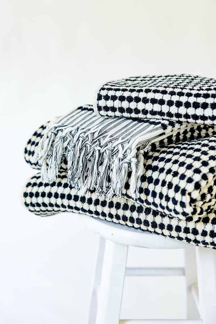 Black & White Pom Pom Cloud Towel