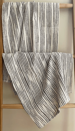 Chocolate Drizzle Cake Towels