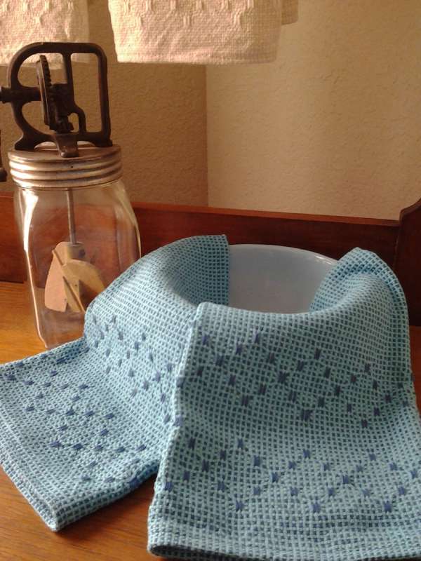 Diamond Lace Towels