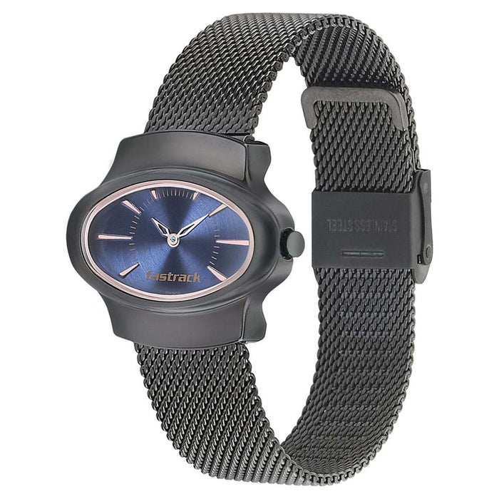Fastrack Women's Quartz Watch with Analog Display and Stainless Steel Bracelet 6004QM01