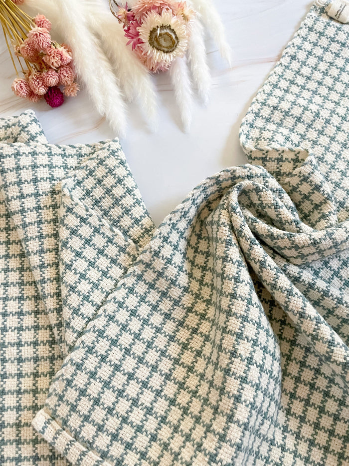 Hip to Be Square Towels
