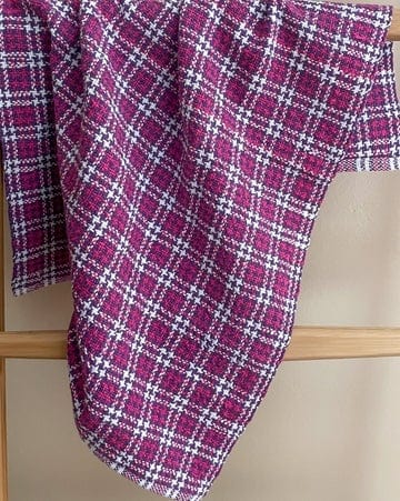 Hot Checks Towels Pattern