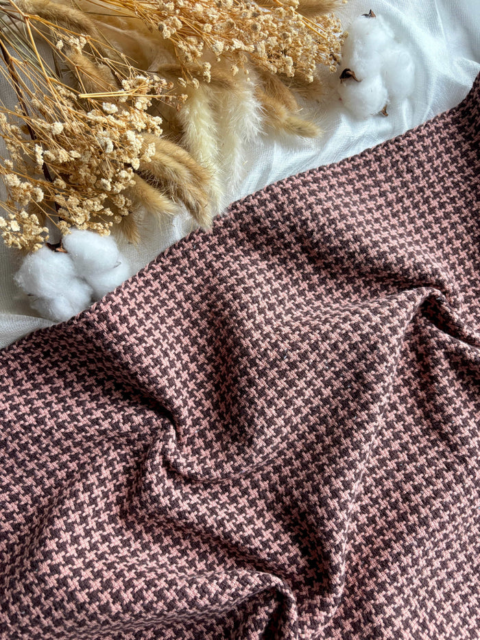 Houndstooth Plaid Towels Pattern