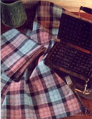 Kitchen Towels in Versatile Log Cabin