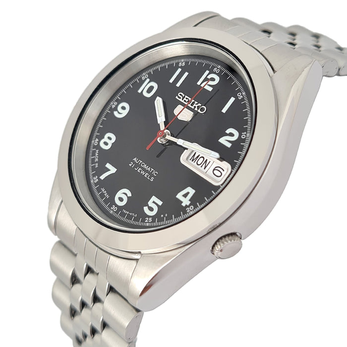 Seiko automatic 21 Jewels Calendar black dial Stainless steel watch  SNKB45J