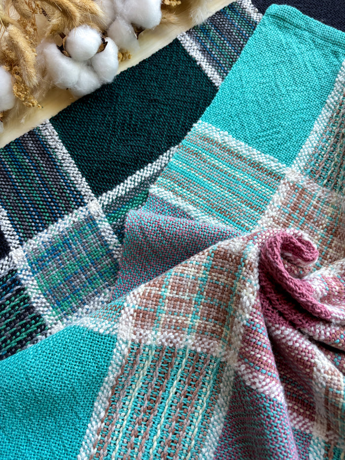 Shifting Seasons Towels Pattern