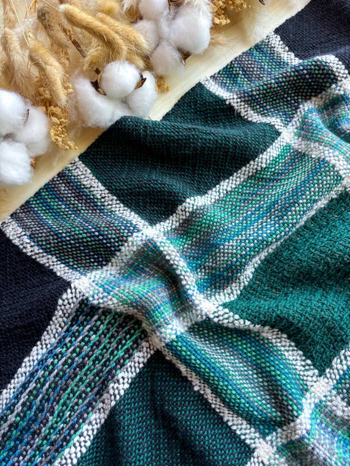 Shifting Seasons Towels Pattern