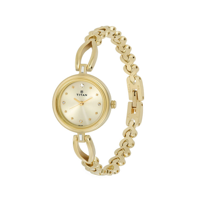 Titan Karishma Analog Champagne Dial Women's Watch NL2601YM02/NN2601YM02/NP2601YM02, Golden, Chain