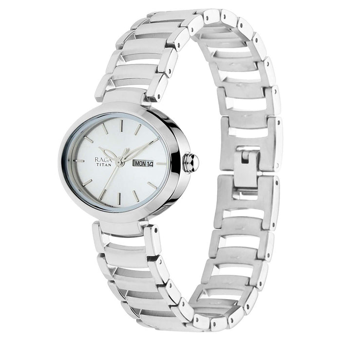Titan Women's Quartz Watch with Analog Display and Metal Bracelet 2620SM01