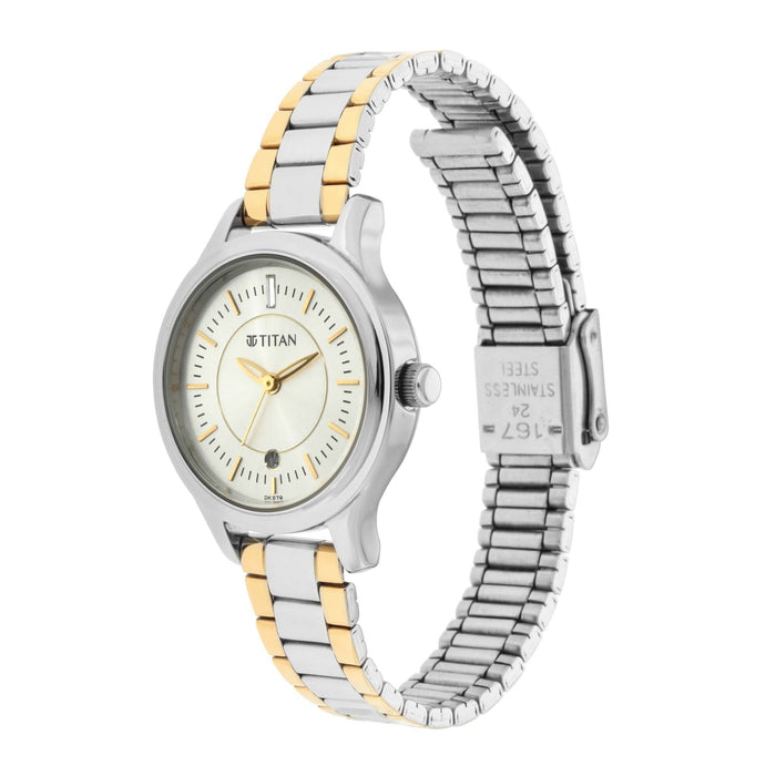 Titan Women's Quartz Watch with Analog Display and Stainless Steel Bracelet 2638BM01
