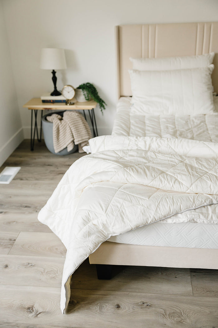 Wool Comforter, Queen